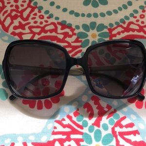 Burberry sunglasses 4127